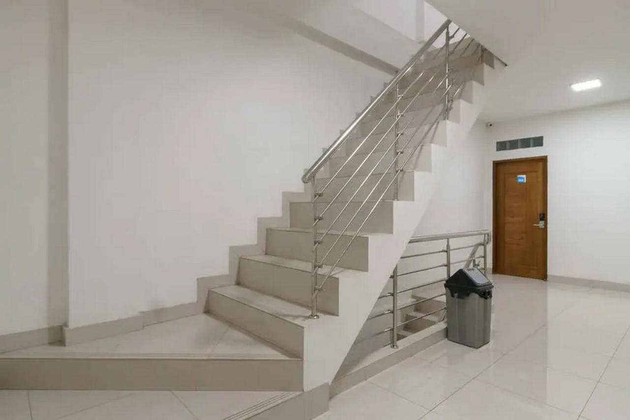 Reddoorz Plus @ Cemara Asri Medan Zewnętrze zdjęcie
